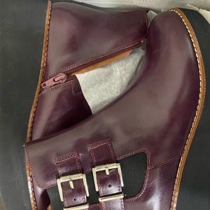 Marroqui Sanchez maroon boots